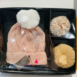 Vince Camuto Gift Giving beanie hat with 3 interchangeable poms